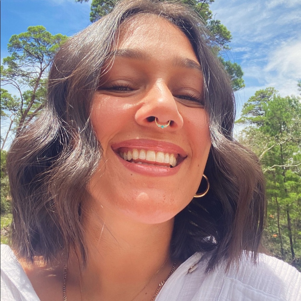 Meet your posher, Jade! 🔆